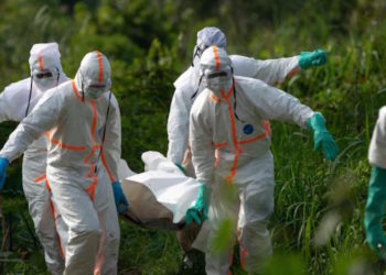 Ebola : les leçons à retenir du passé, en six questions clés