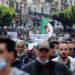 En Algérie, les contestataires du Hirak persistent et signent