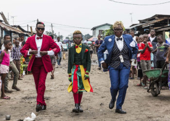 De Kinshasa à Brazzaville, la sapologie, un art qui unit