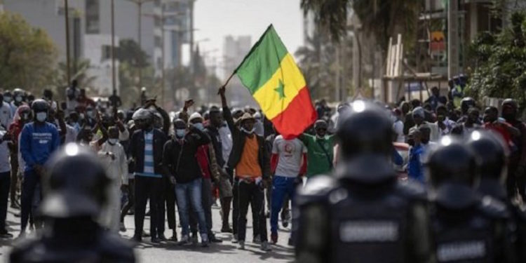 Au Sénégal, un samedi calme et des revendications