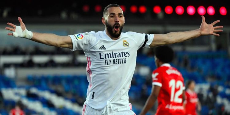 Football : Karim Benzema, la rédemption ?