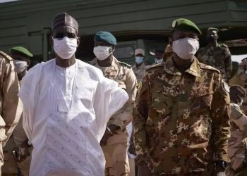 Coup d’Etat au Mali : Bah N’Daw et Moctar Ouane arrêtés