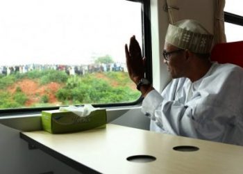 Nigéria : Buhari critique les frontières coloniales et lance plusieurs projets