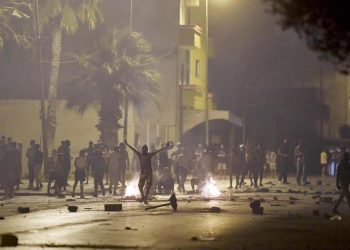Tunisie : Les rues s’embrasent face à la violence policière