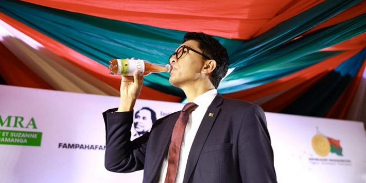 Corocur, Covid-Organics, CVO+… que valent les remèdes naturels contre la Covid-19 ?