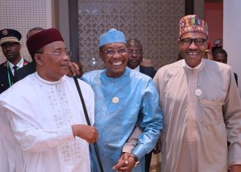 A Accra, une statue d’Issoufou qui fait de l’ombre jusqu’à Niamey