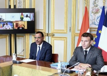 Macron annonce la fermeture de trois bases militaires au Mali