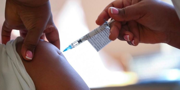 Covid-19 : l’Afrique va-t-elle pouvoir enfin produire ses propres vaccins ?