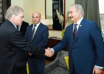 Richard Norland et Khalifa Haftar au Caire, 11 août 2021