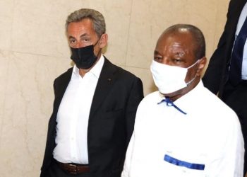 Qu’est venu faire Nicolas Sarkozy chez Alpha Condé ?