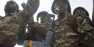 Cameroun : Paul Biya bénéficie-t-il encore du soutien de l’armée ?