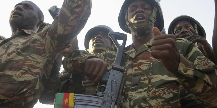 Cameroun : Paul Biya bénéficie-t-il encore du soutien de l’armée ?