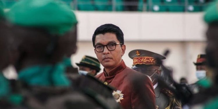 Comment Madagascar plonge dans une grave crise politique