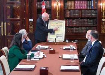 Pourquoi la Tunisie doit nécessairement renégocier sa dette