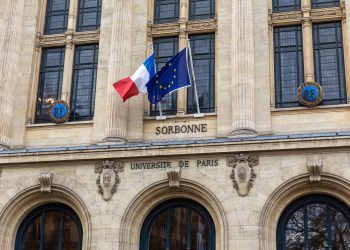 Pourquoi la France attire de moins en moins les étudiants africains