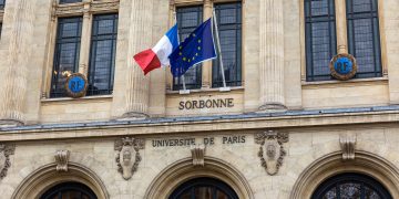 Pourquoi la France attire de moins en moins les étudiants africains