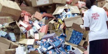 Mieux gérer les stocks pour stopper la prise de médicaments périmés en Afrique