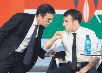 Emmanuel Macron et l’Afrique : on prend les mêmes et on recommence ?