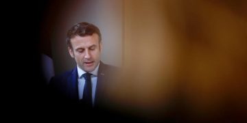En Algérie, pour Emmanuel Macron, le choix de la facilité