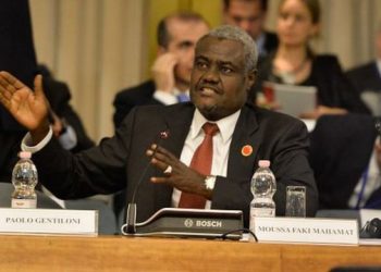 Tchad : entre Moussa Faki et Mahamat Idriss Déby, la guerre est-elle déclarée ?