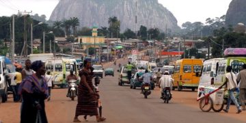 Hausse du salaire minimum en Côte d’Ivoire: que doit-on en attendre ?