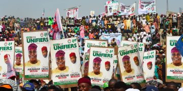 18 candidats et 93 millions d’électeurs : les défis de la présidentielle nigériane