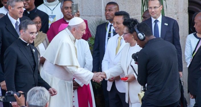 À Madagascar, quel rôle politique pour les Églises protestante et catholique ?