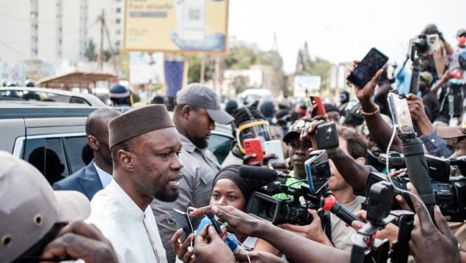 Au Sénégal, Ousmane Sonko en fait-il trop ?