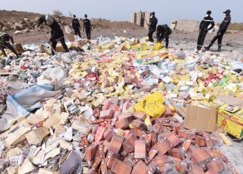 Médicament : comment distinguer le vrai du faux ?