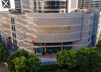 Présence chinoise en Afrique : une version moderne de la « malédiction des ressources » ?