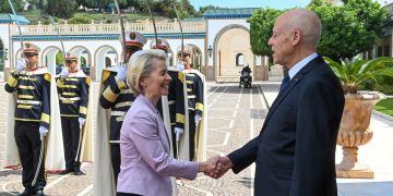 Entre l’Europe et la Tunisie, le chantage aux migrants