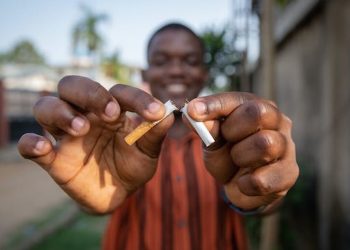 Tabagisme en Afrique : des enquêtes montrent qui a besoin d’aide