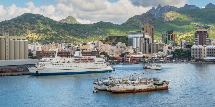 Industrialiser l’Afrique : oui mais comment ?