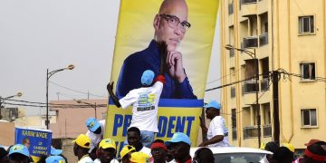 Karim Wade se libère de son « allégeance à l’égard de la France »