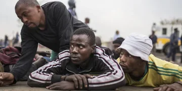 Le 7 octobre 2025 sous tension