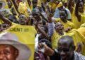 En Ouganda, 30 membres de l’opposition tués et 2 000 arrestations, selon le chef de l’armée image principale