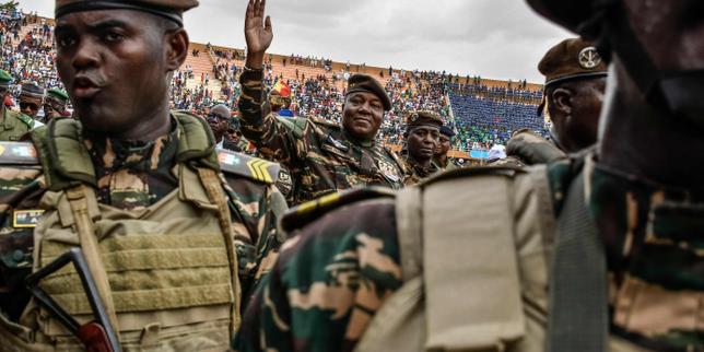 Attaque de l’aéroport de Niamey : le chef de la junte nigérienne s’en prend de nouveau à la France image principale Attaque de l’aéroport de Niamey : le chef de la junte nigérienne s’en prend de nouveau à la France image principale
