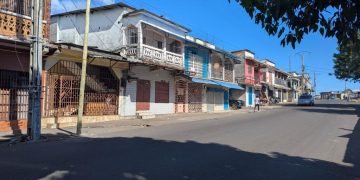 Aux Comores, la grève des chauffeurs et commerçants bloque l'économie de la capitale image principale