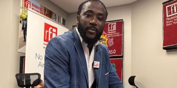 Guinée: l'ONU demande la libération des proches du musicien et opposant Elie Kamano image principale
