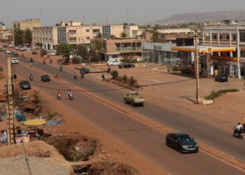 Mali: face au blocus décrété par les jihadistes, la pression s'accroit sur les habitants de Bamako image principale
