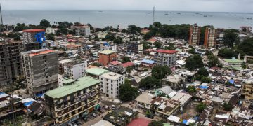 Guinée: l'ancien gouverneur de la Banque centrale condamné en appel pour détournement de fonds image principale