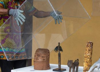 La Suisse remet au Nigeria un premier lot de bronzes de l’ancien royaume du Bénin image principale