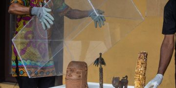 La Suisse remet au Nigeria un premier lot de bronzes de l’ancien royaume du Bénin image principale