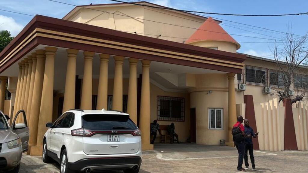 Tentative de coup d’État au Bénin de décembre 2025: l’ex-ministre Candide Azannaï a comparu devant la justice image principale Tentative de coup d’État au Bénin de décembre 2025: l’ex-ministre Candide Azannaï a comparu devant la justice image principale
