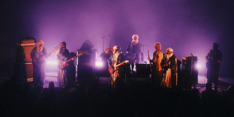 Tinariwen, les pionniers du blues touareg en concert au Cirque d’Hiver à Paris image principale