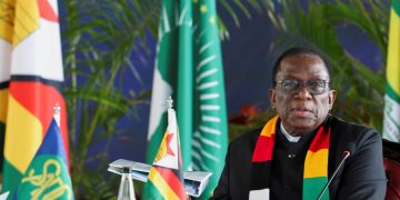 Zimbabwe: le Parlement approuve une réforme qui pourrait maintenir Mnangagwa au pouvoir jusqu'en 2030 image principale