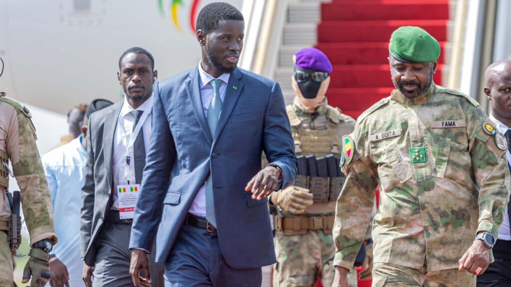 À la Une: le rapprochement entre Dakar et Bamako image principale À la Une: le rapprochement entre Dakar et Bamako image principale