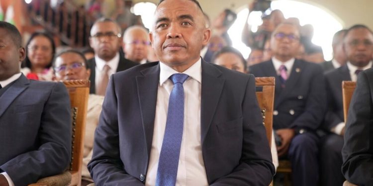 Affaire des drones: le président de la transition malgache appelle à dénoncer les coupables image principale