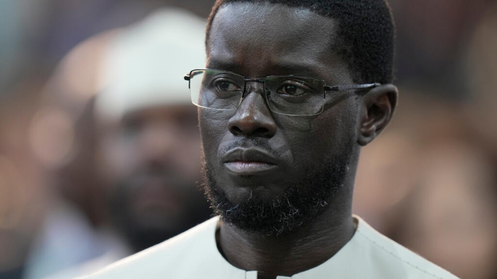 Au Sénégal, le président saisit le Conseil constitutionnel sur la réforme de la Constitution image principale Au Sénégal, le président saisit le Conseil constitutionnel sur la réforme de la Constitution image principale