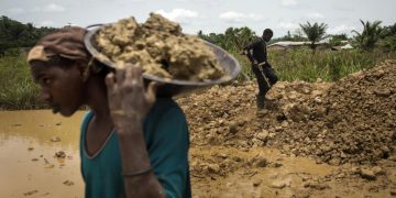 Ghana: une figure de l'opposition condamnée à 20 ans de prison pour exploitation minière illégale image principale